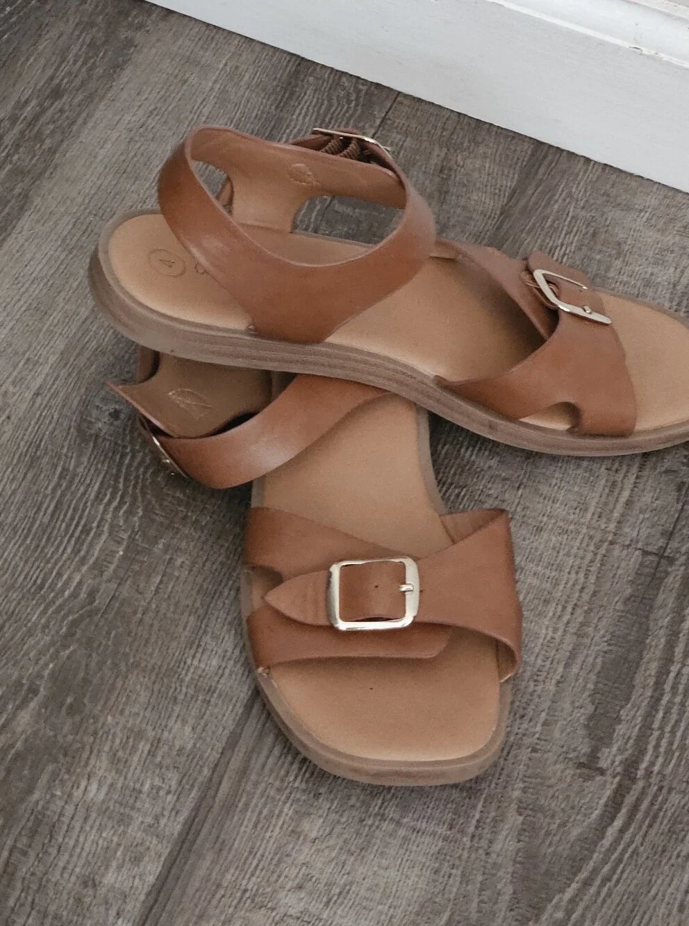 Girls Cat & Jack Faux Leather Strap Brown Cognac Sandal Size 4